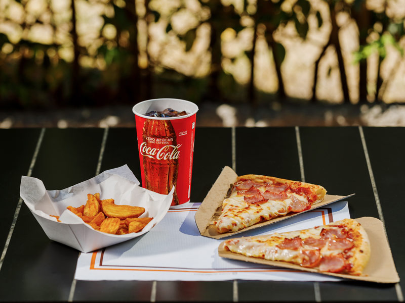 Discover the Park Plan Your Visit Dining Meal Plan principal