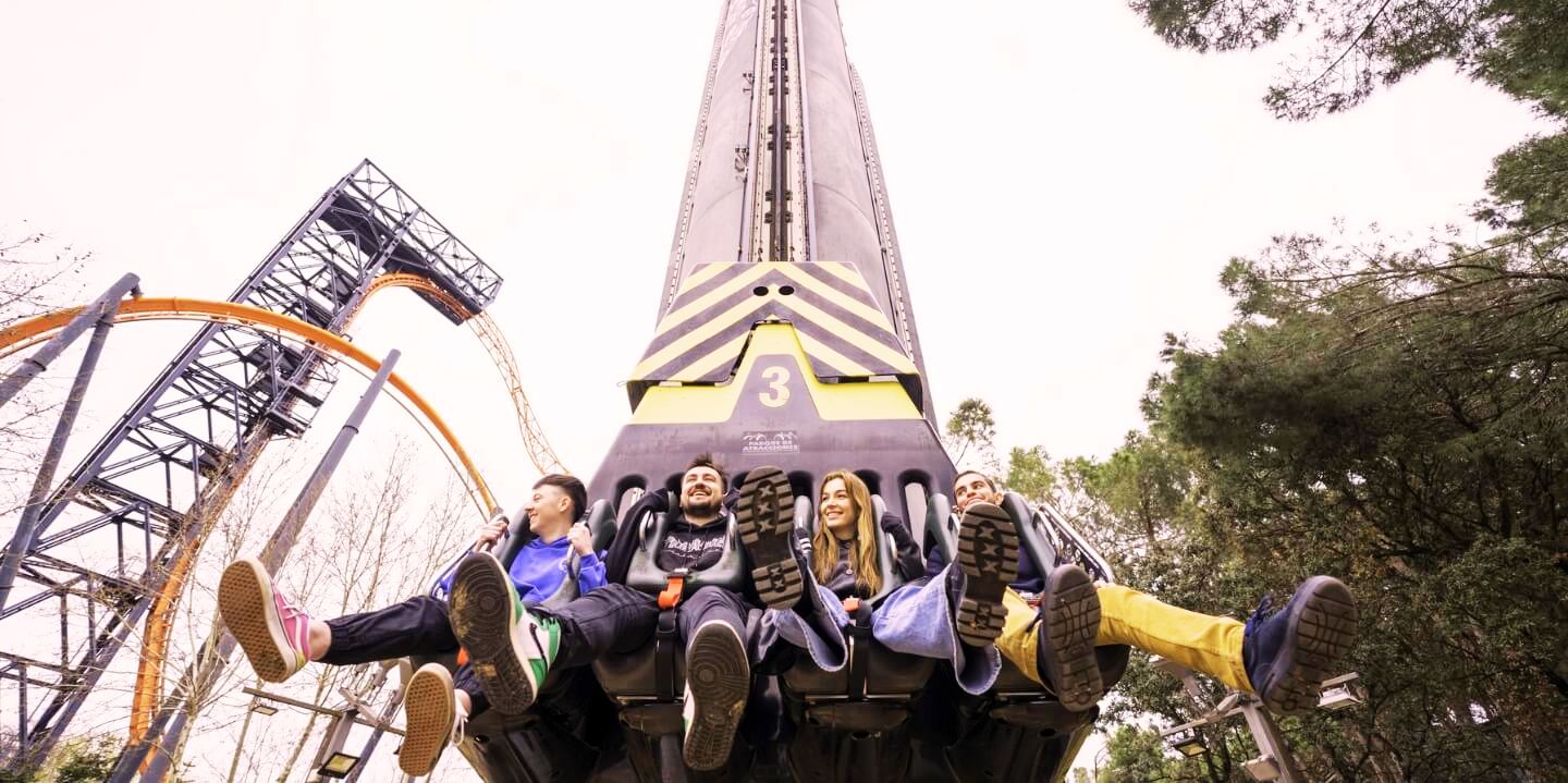 Diversión en Grupo en el Parque de Atracciones de Madrid